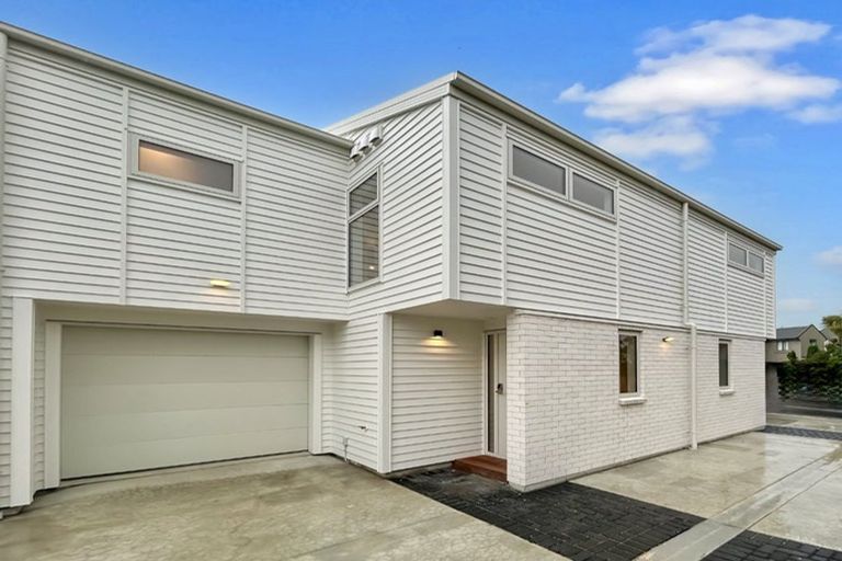 Photo of property in 2/21 Courtenay Street, St Albans, Christchurch, 8014