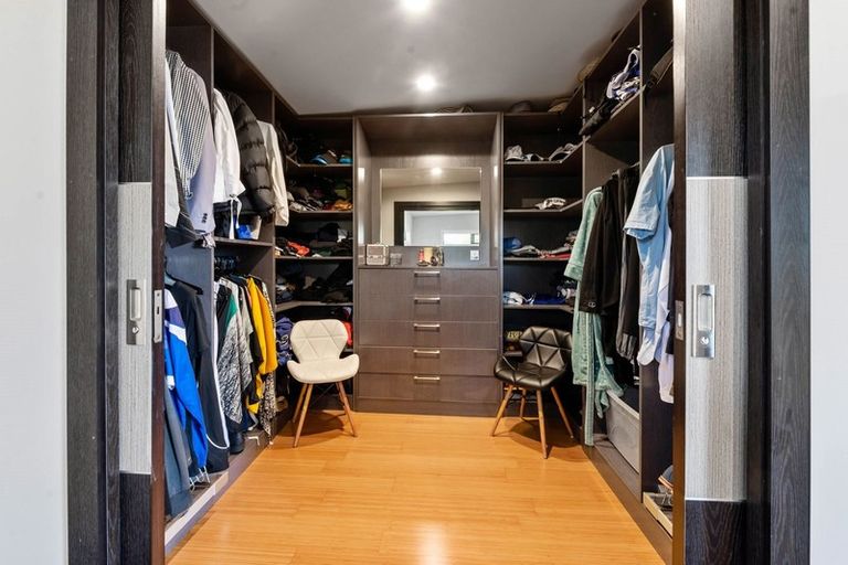 Photo of property in 2b Pah Road, Kawaha Point, Rotorua, 3010