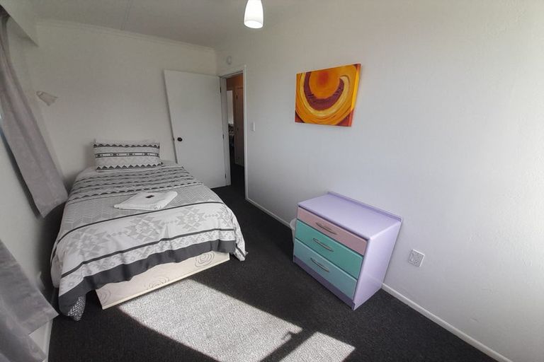 Photo of property in 10 Halse Place, Opunake, 4616