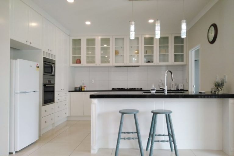 Photo of property in 11 Ballindrait Drive, Flat Bush, Auckland, 2019