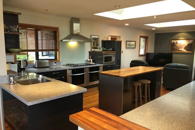 Photo of property in 45 Harvey Street, Waipahihi, Taupo, 3330