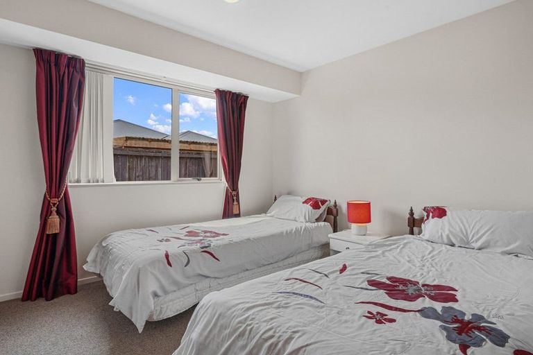 Photo of property in 18 Welsford Street, Woodend, 7610