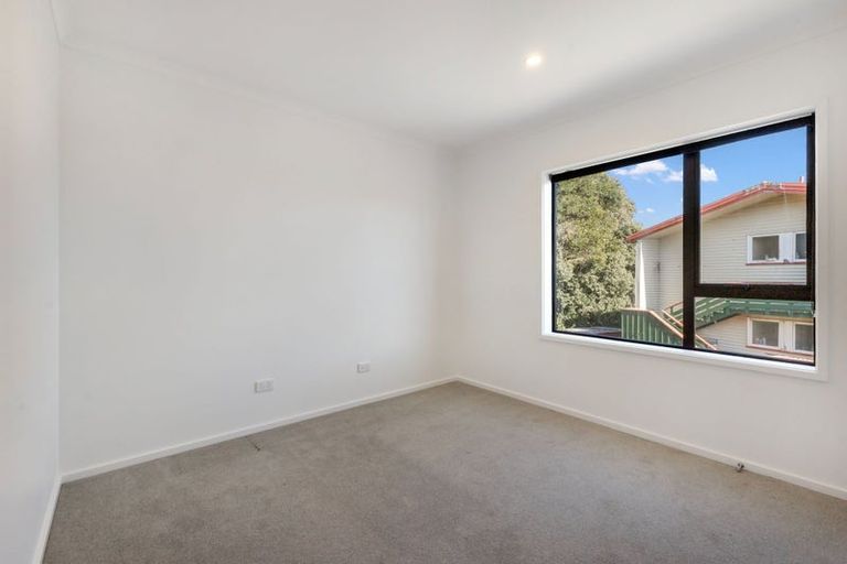 Photo of property in 99 Banks Street, Marfell, New Plymouth, 4310