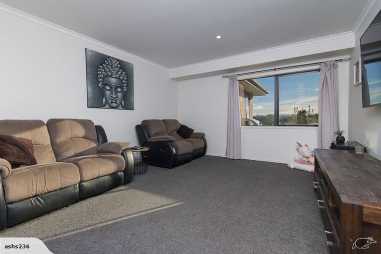 Photo of property in 4 Armstrong Way, Waiuku, 2123