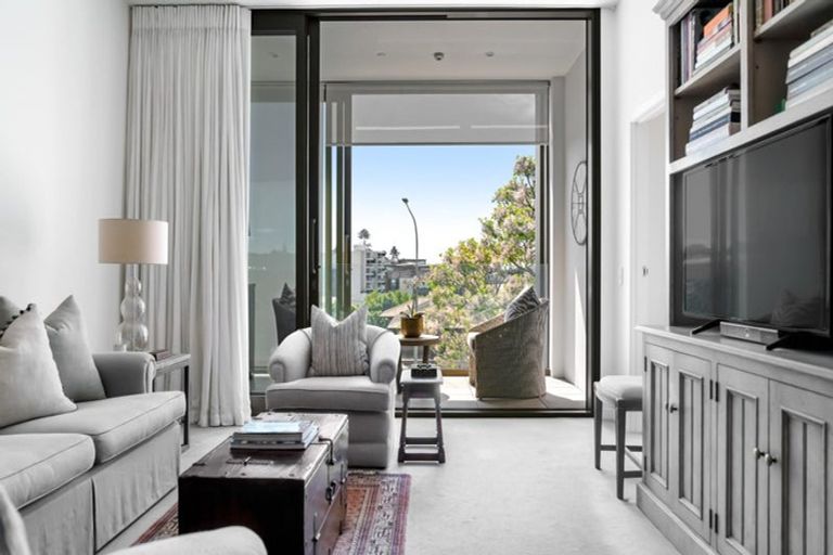 Photo of property in 202/12 Saint Marks Road, Remuera, Auckland, 1050