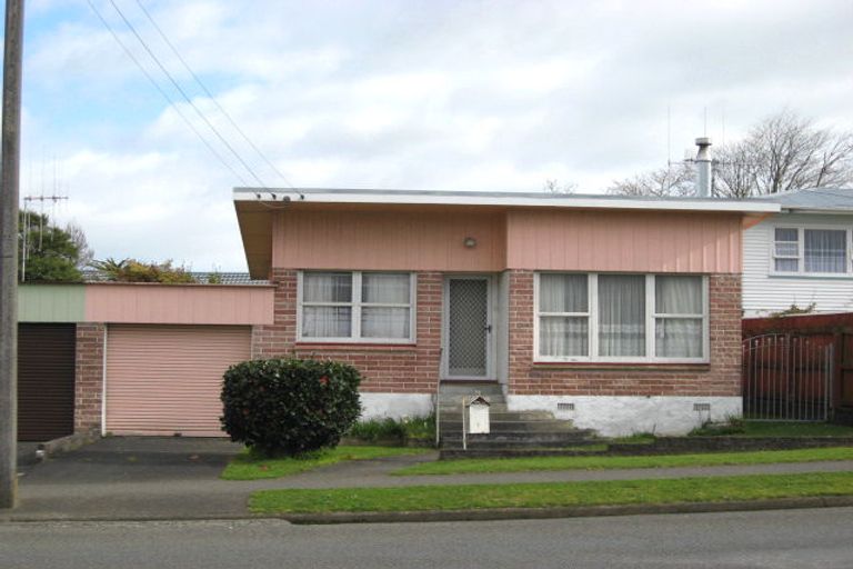 Photo of property in 203 Cambridge Street, Levin, 5510