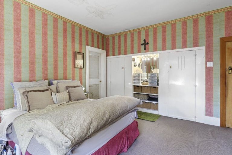 Photo of property in 37 Weston Road, St Albans, Christchurch, 8052