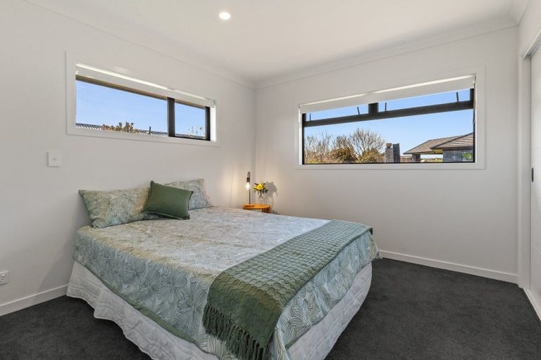 Photo of property in 35 Pinot Crescent, Ohau, 5570