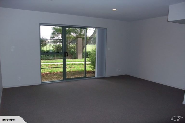 Photo of property in 40/42 Holly Street, Avondale, Auckland, 1026