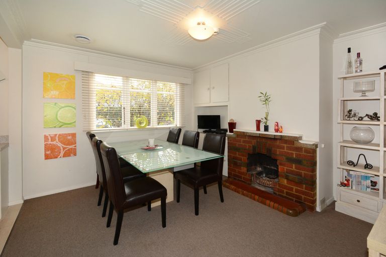Photo of property in 2 Forbes Street, Balaclava, Dunedin, 9011