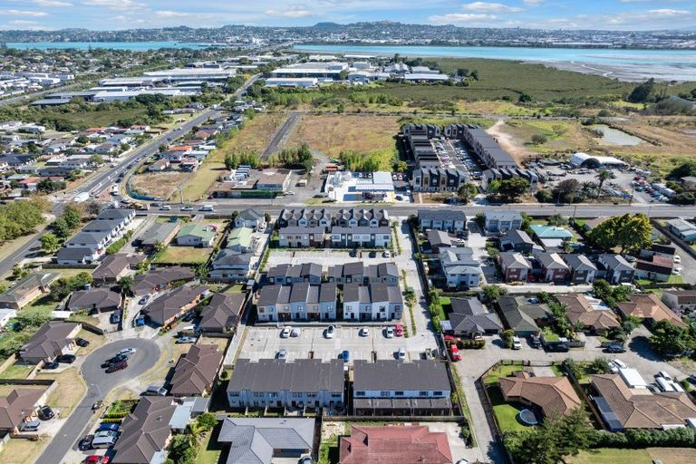 Photo of property in 10 Aumarire Lane, Favona, Auckland, 2024