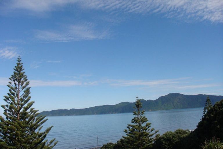 Photo of property in 16 Arawa Street, Raumati Beach, Paraparaumu, 5032