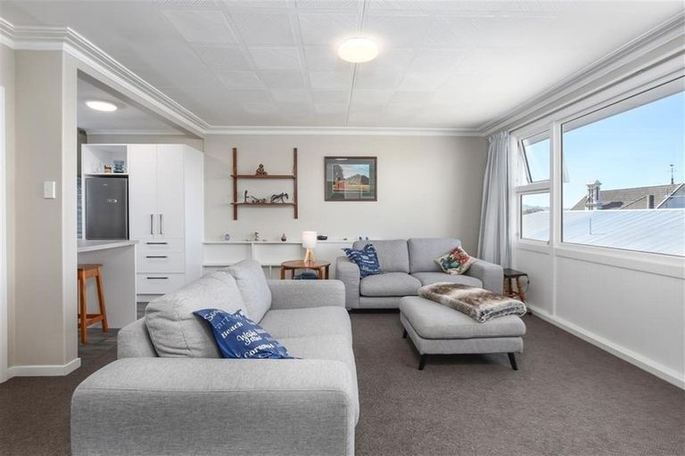 Photo of property in 92 Eglinton Road, Mornington, Dunedin, 9011