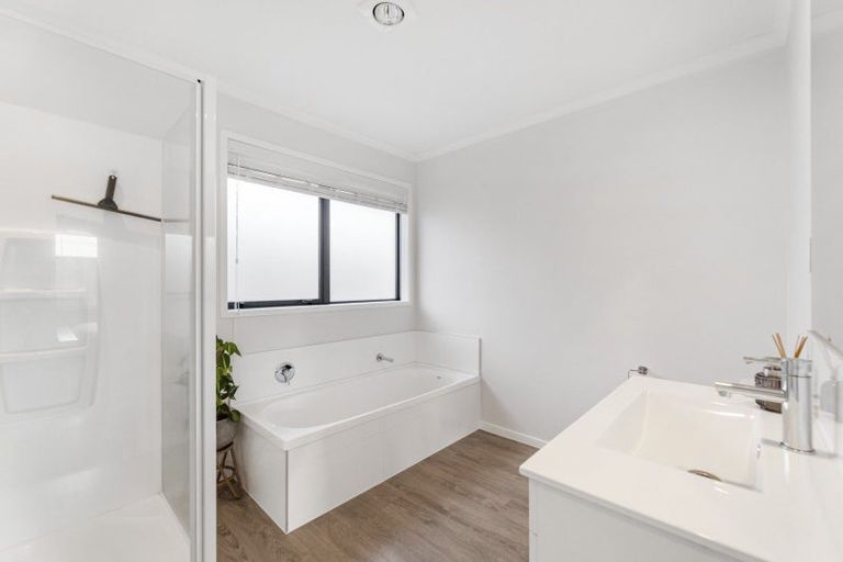 Photo of property in 17 Lion Place, Papamoa, 3118