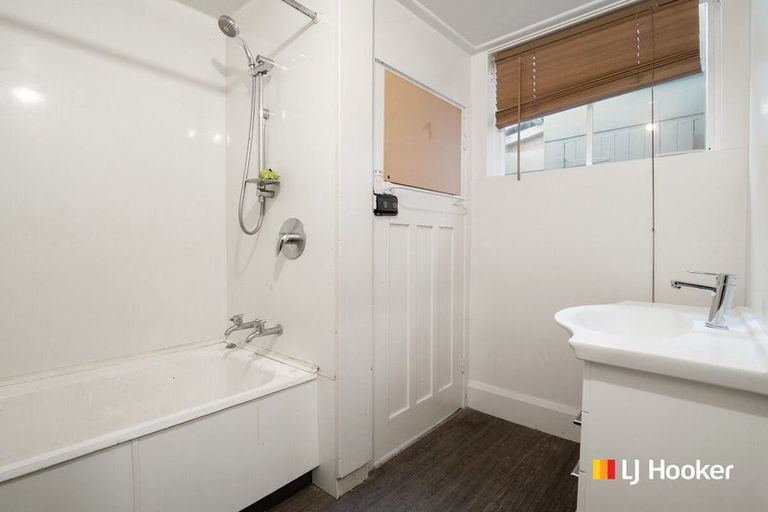 Photo of property in 76 South Road, The Glen, Dunedin, 9011