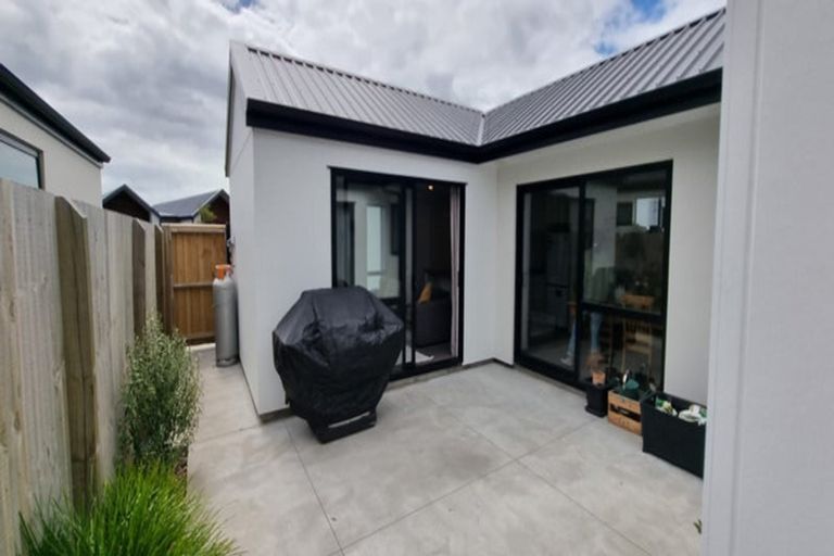 Photo of property in 14 Wimbledon Lane, Halswell, Christchurch, 8025