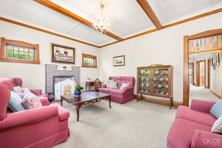 Photo of property in 25 Maire Street, Woburn, Lower Hutt, 5010