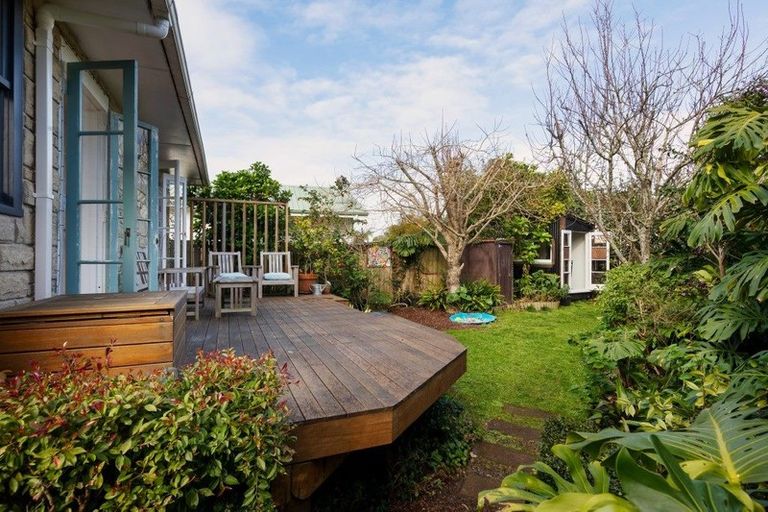 Photo of property in 1/28 Kea Place, Mangere Bridge, Auckland, 2022