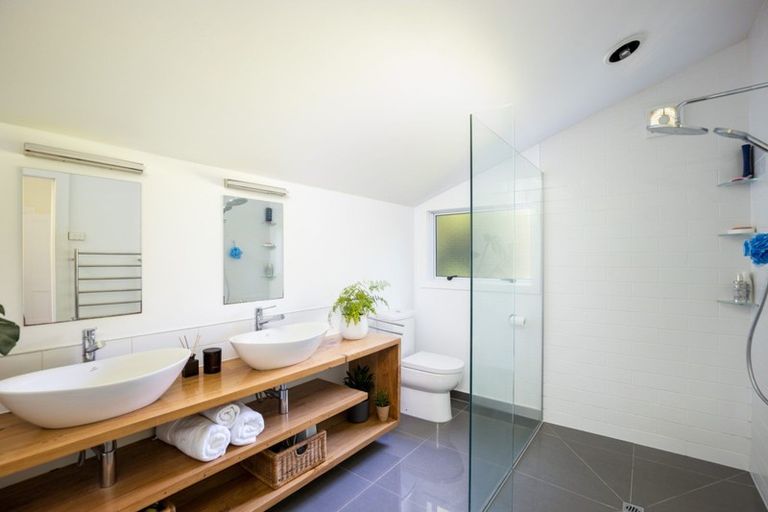 Photo of property in 160a Frankley Road, Frankleigh Park, New Plymouth, 4310