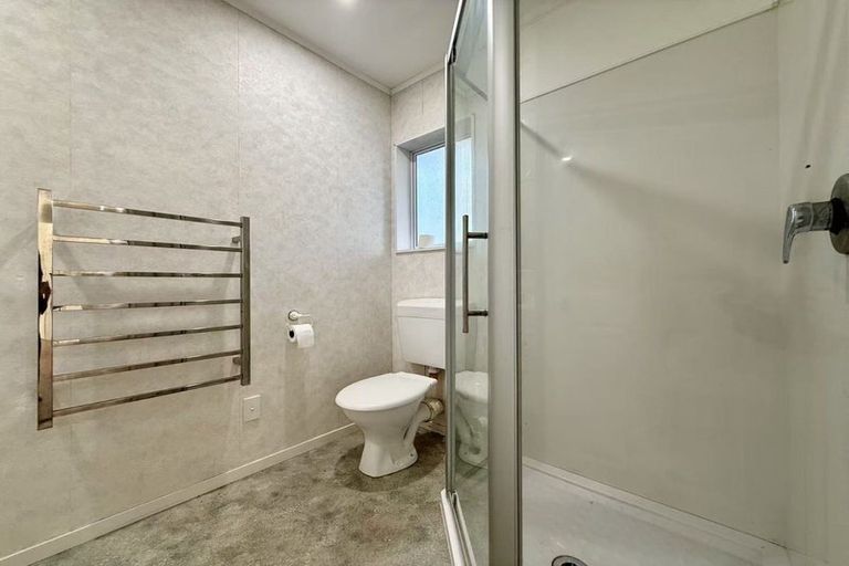 Photo of property in 22 Millstream Drive, Henderson, Auckland, 0610