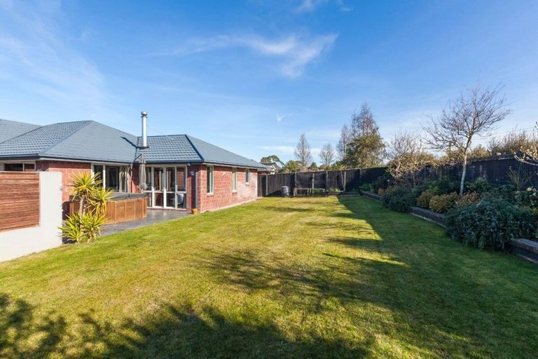 Photo of property in 14 Prebblewood Drive, Prebbleton, 7604