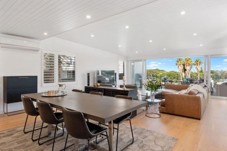 Photo of property in 9 Commodore Parry Road, Castor Bay, Auckland, 0620