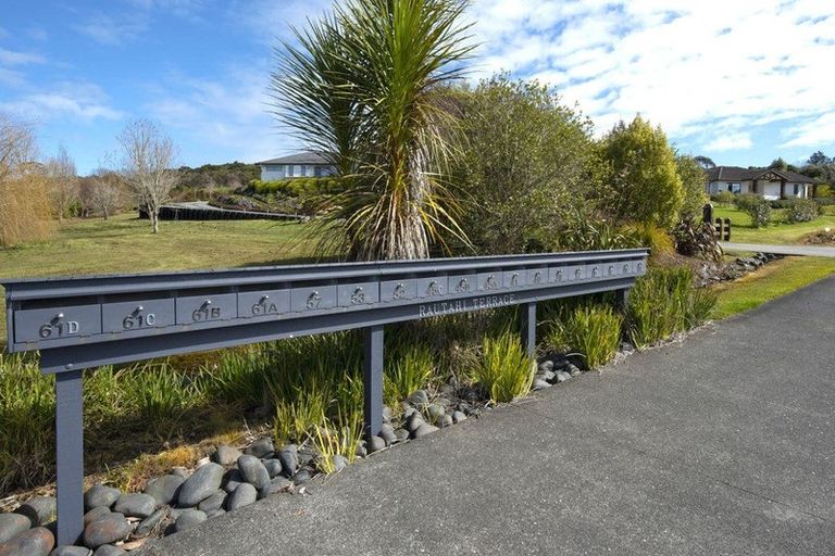 Photo of property in 53 Rautahi Terrace, Redvale, Albany, 0792