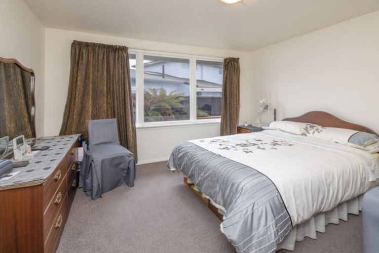 Photo of property in 45 Farquhars Road, Redwood, Christchurch, 8051