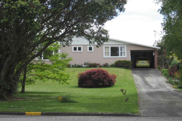 Photo of property in 10 Eaton Crescent, Otamatea, Whanganui, 4500