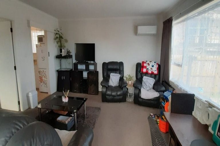 Photo of property in 2/245 Marine Parade, New Brighton, Christchurch, 8061