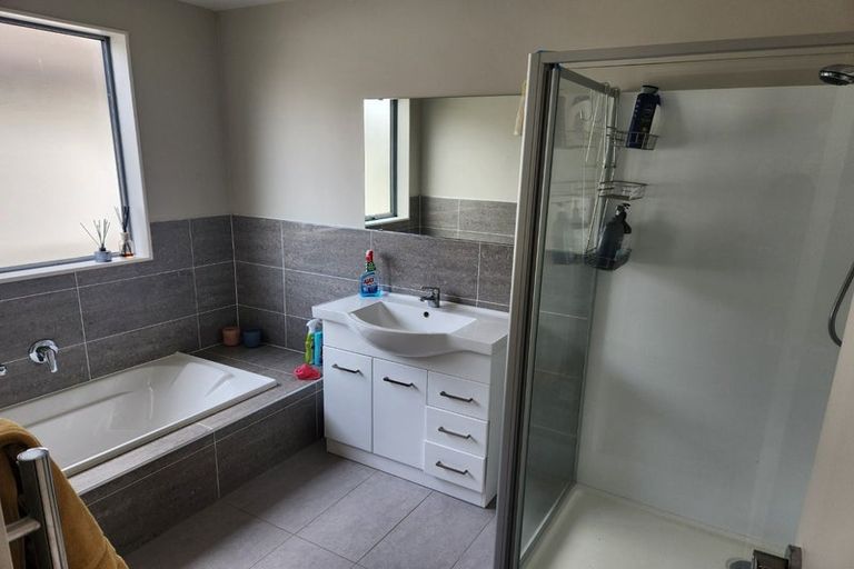 Photo of property in 26 Phar Lap Crescent, Takanini, 2112