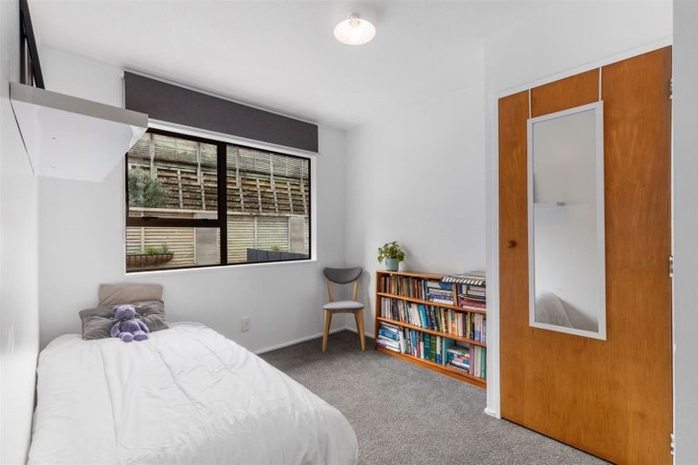 Photo of property in 49a Albatross Close, Whitby, Porirua, 5024