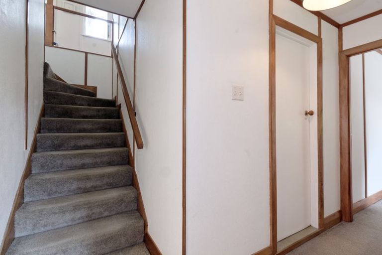 Photo of property in 10 Tinopai Road, Titirangi, Auckland, 0604