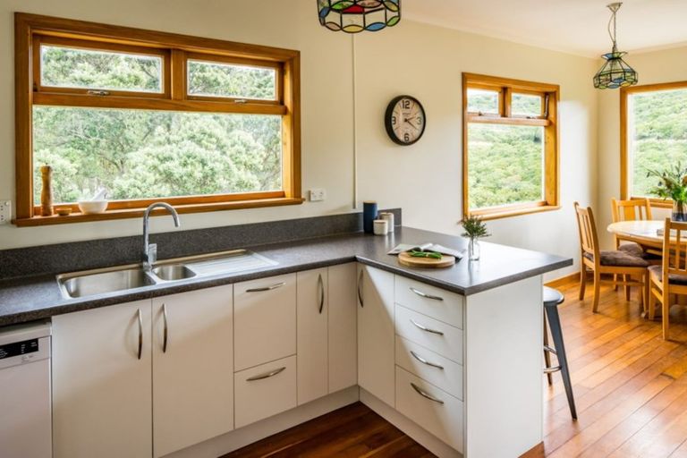 Photo of property in 163 Karepa Street, Brooklyn, Wellington, 6021