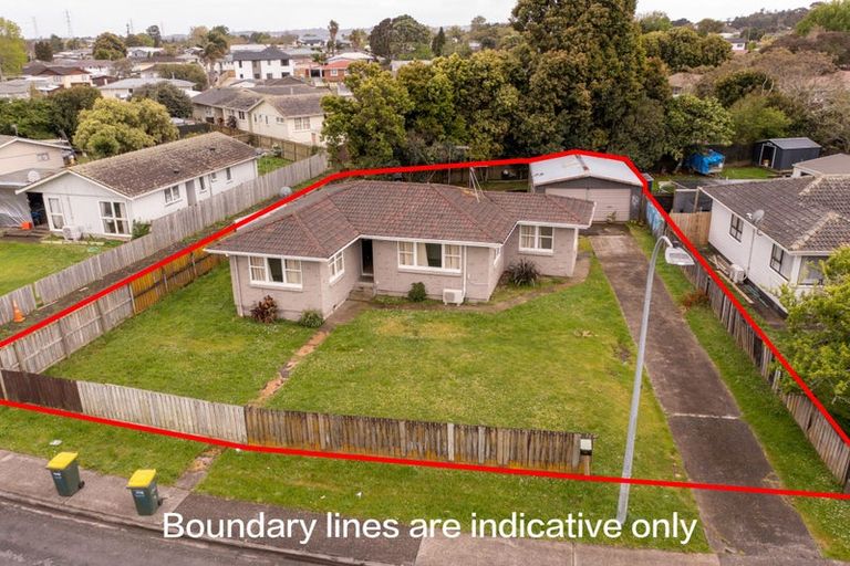 Photo of property in 130 Chichester Drive, Rosehill, Papakura, 2113