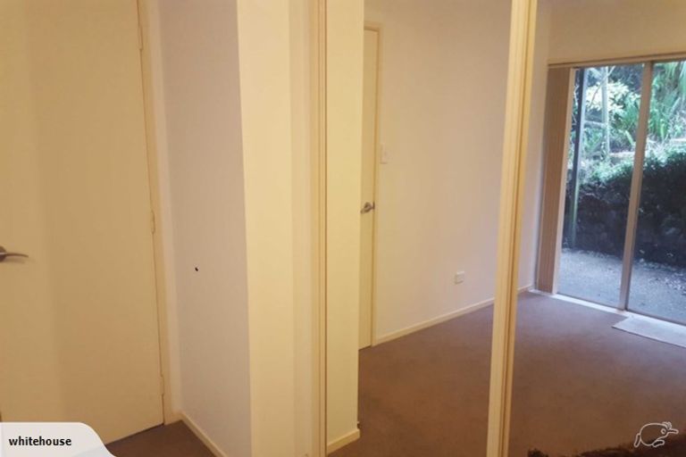 Photo of property in 17 Prestige Place, Castor Bay, Auckland, 0620