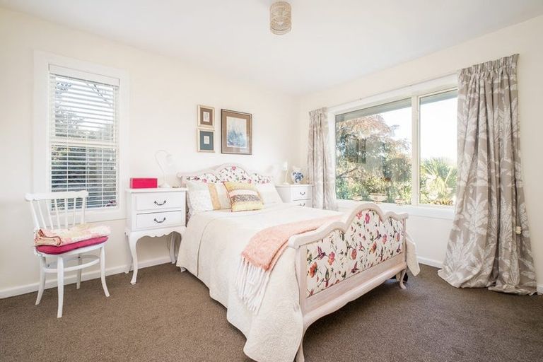 Photo of property in 2 Harbour View Terrace, Cass Bay, Lyttelton, 8082