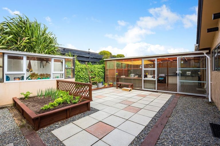 Photo of property in 15 Cassley Crescent, Papakowhai, Porirua, 5024