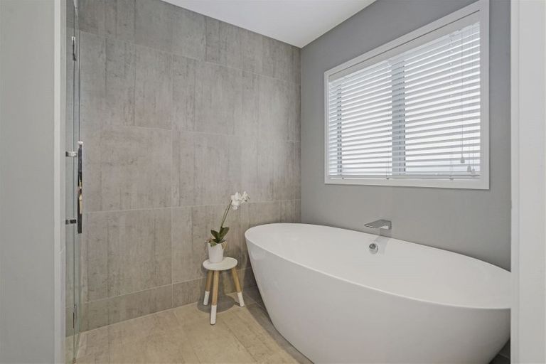 Photo of property in 10 Rigg Place, Flagstaff, Hamilton, 3210