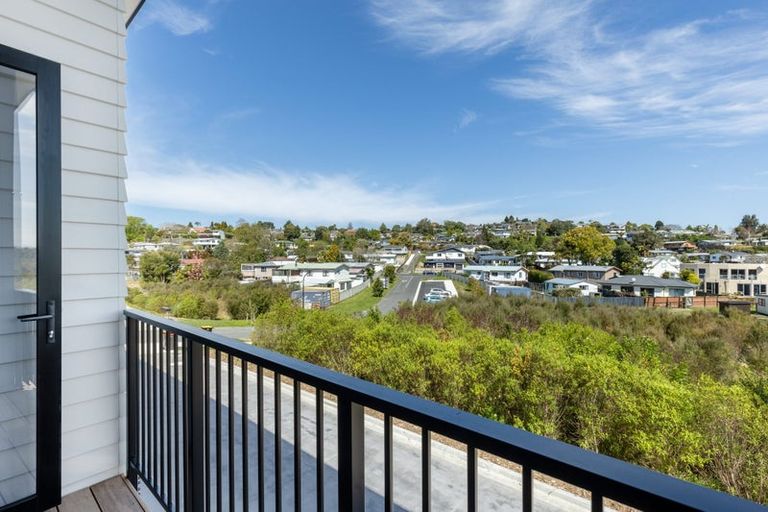 Photo of property in 4 Equine Way, Brookfield, 3110