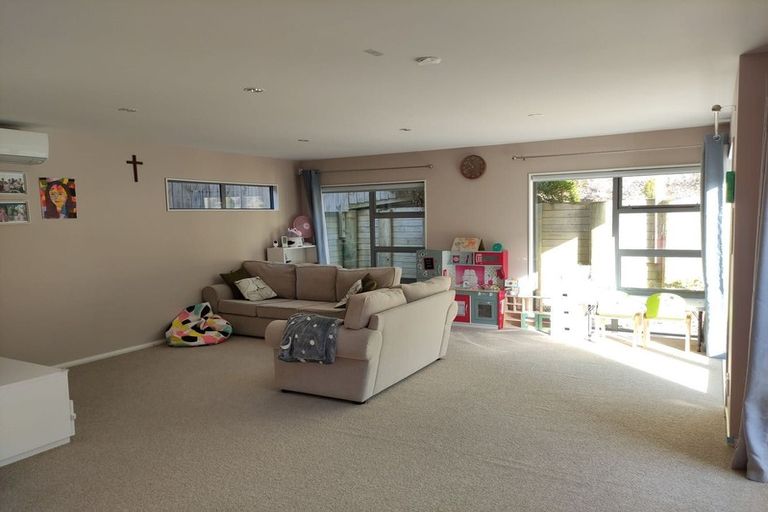 Photo of property in 30c Erlestoke Crescent, Churton Park, Wellington, 6037