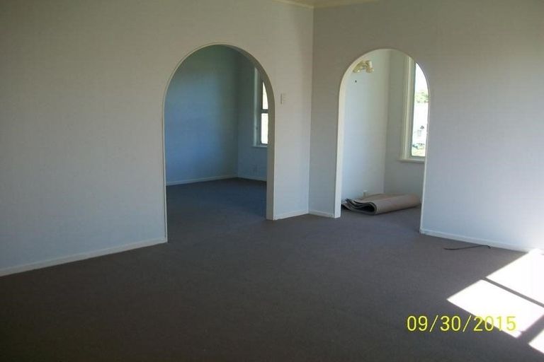 Photo of property in 21 Mawney Road, Henderson, Auckland, 0610