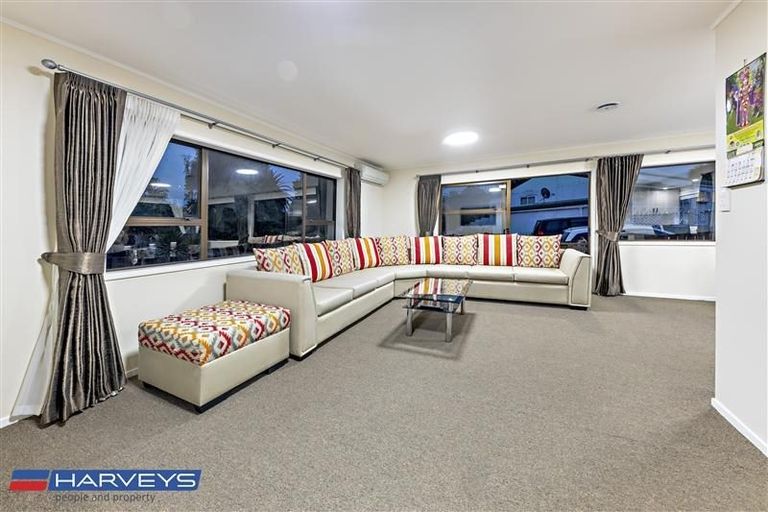 Photo of property in 2/136 Rangitoto Road, Papatoetoe, Auckland, 2025