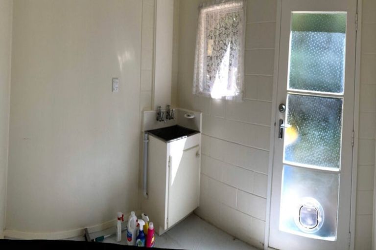 Photo of property in 25 Wilkinson Way, Browns Bay, Auckland, 0630