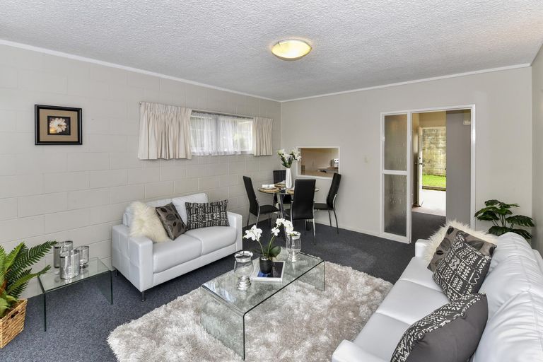 Photo of property in 1/23b Hillsborough Road, Hillsborough, Auckland, 1042