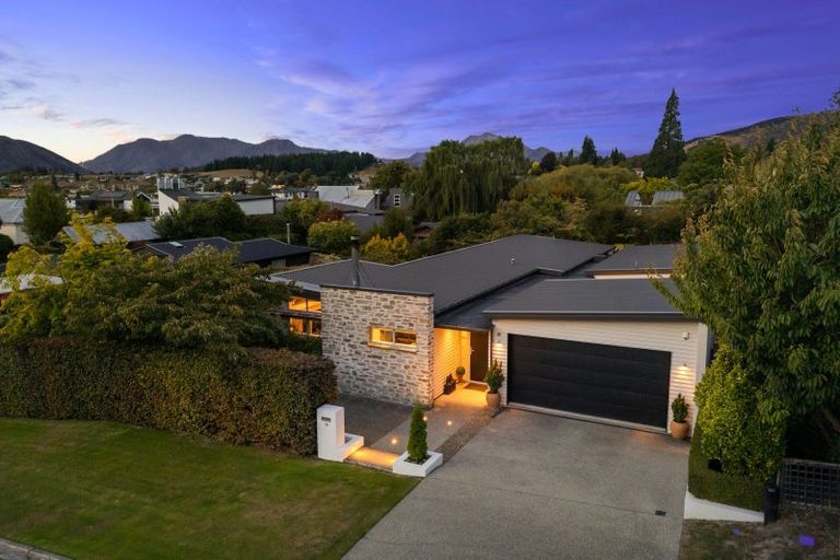 Photo of property in 76 Roche Street, Wanaka, 9305