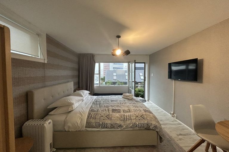 Photo of property in Avon Flats, 4/217 The Terrace, Wellington Central, Wellington, 6011