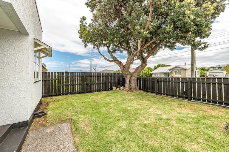Photo of property in 18b Mosston Road, Castlecliff, Whanganui, 4501