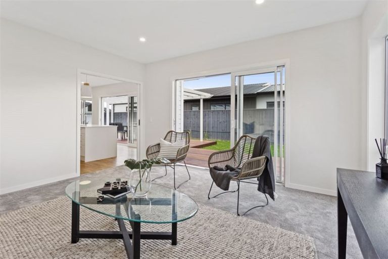 Photo of property in 29 Valour Drive, Rangiora, 7400