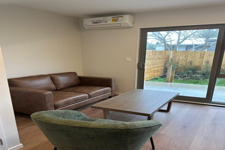 Photo of property in 30 Earlsworth Road, Mangere East, Auckland, 2024